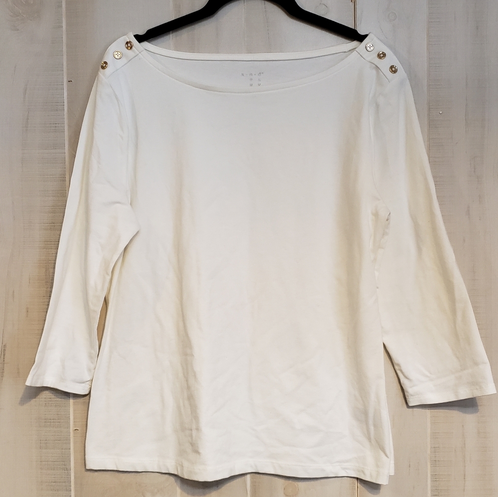 Off white boat neck style shirt